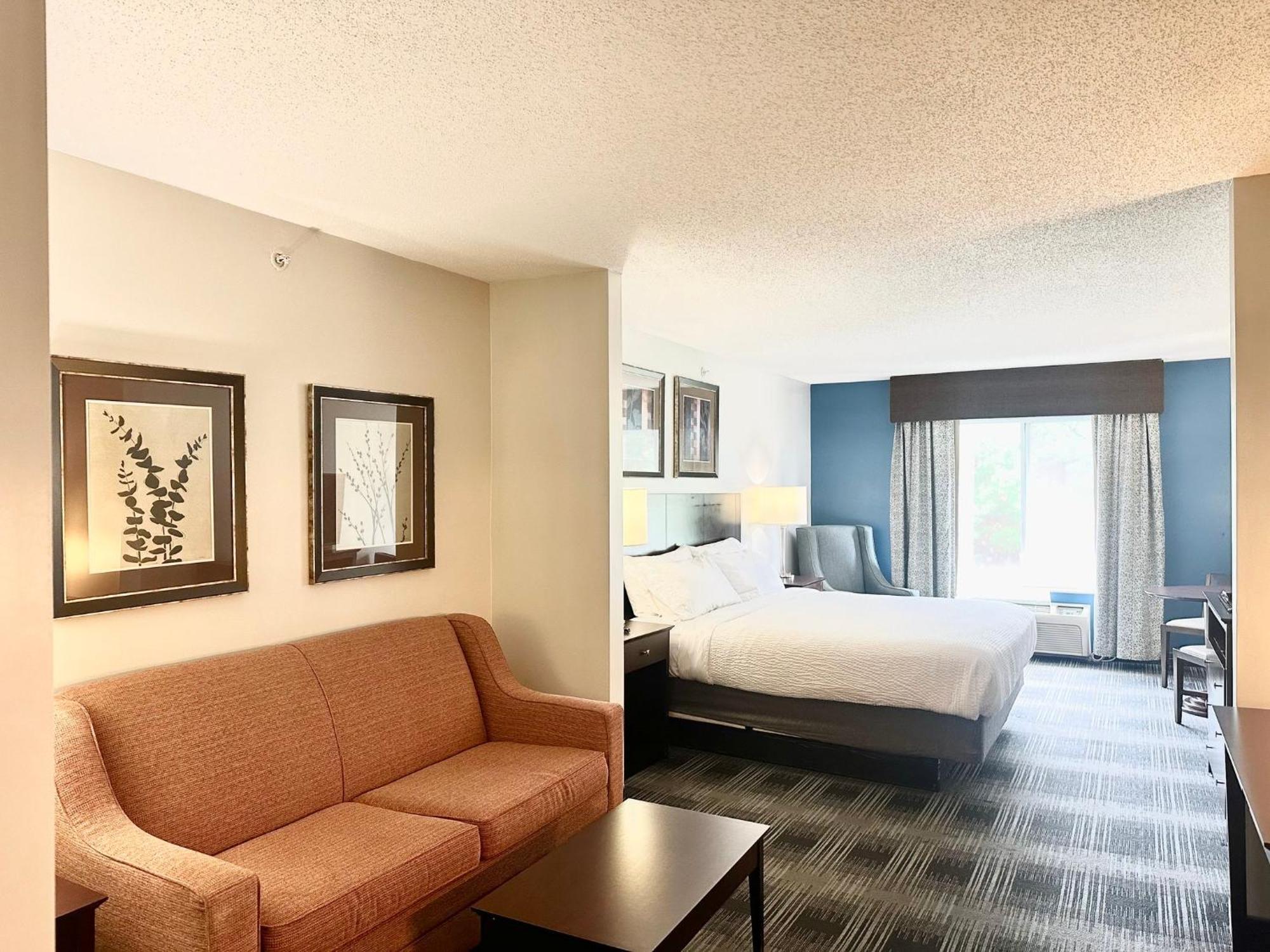 Holiday Inn Express And Suites Meriden By Ihg Exterior photo